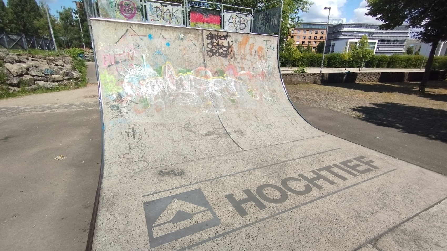 Burgerpark Hafeninsel skatepark